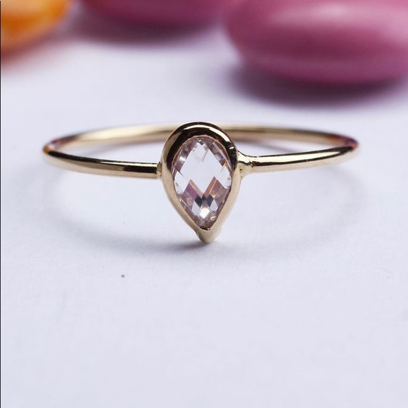 14K Yellow Solid Gold Tear Drop Ring - Picture 1 of 8